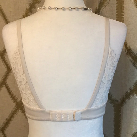 Victoria’s Secret Bra - Picture 3 of 6